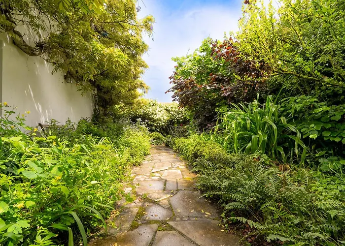 Maison De Charme - 400m *